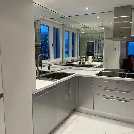 Exclusive Comfy In Crans-montana Apartmán